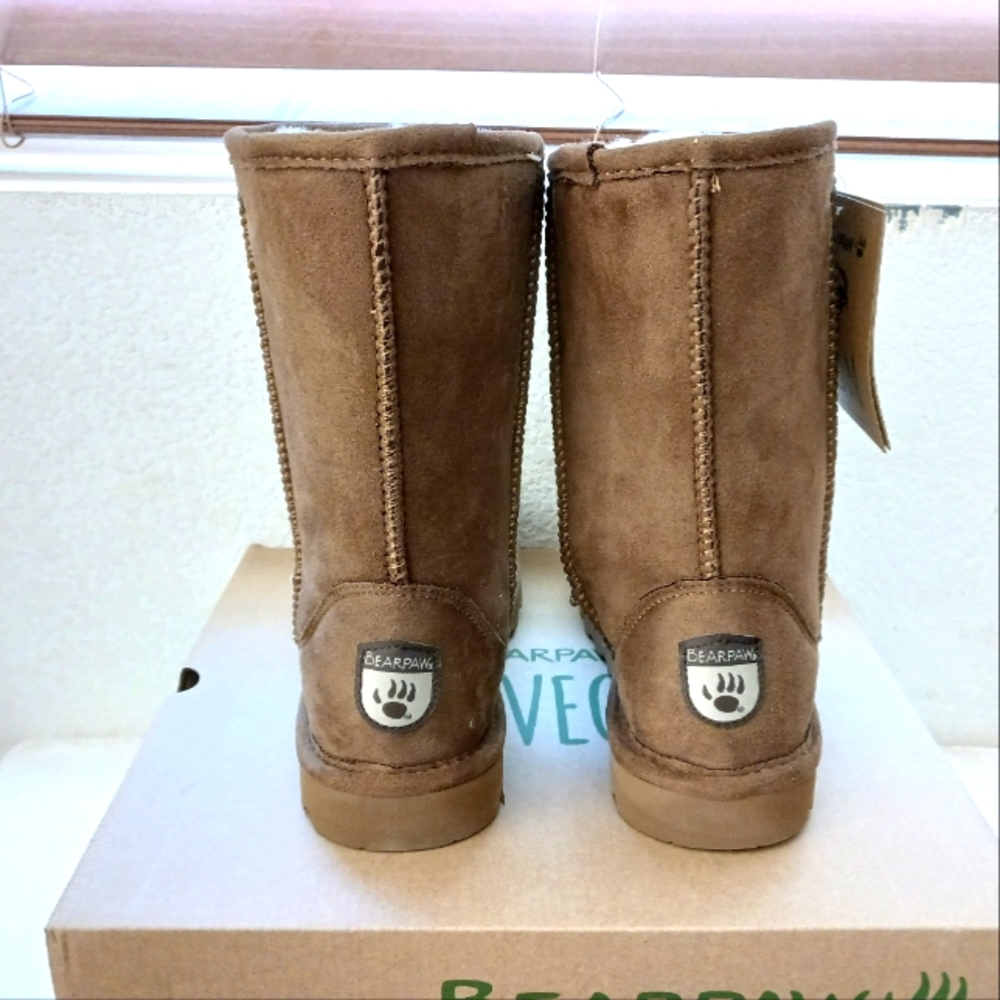 Bearpaw - Picture 3 of 4
